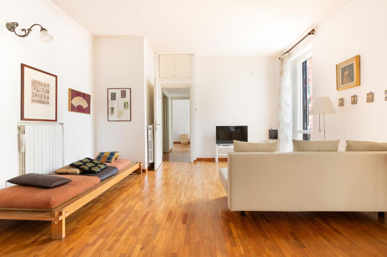 Cozy Apt With Balcony - Porta Romana District Милано Екстериор снимка